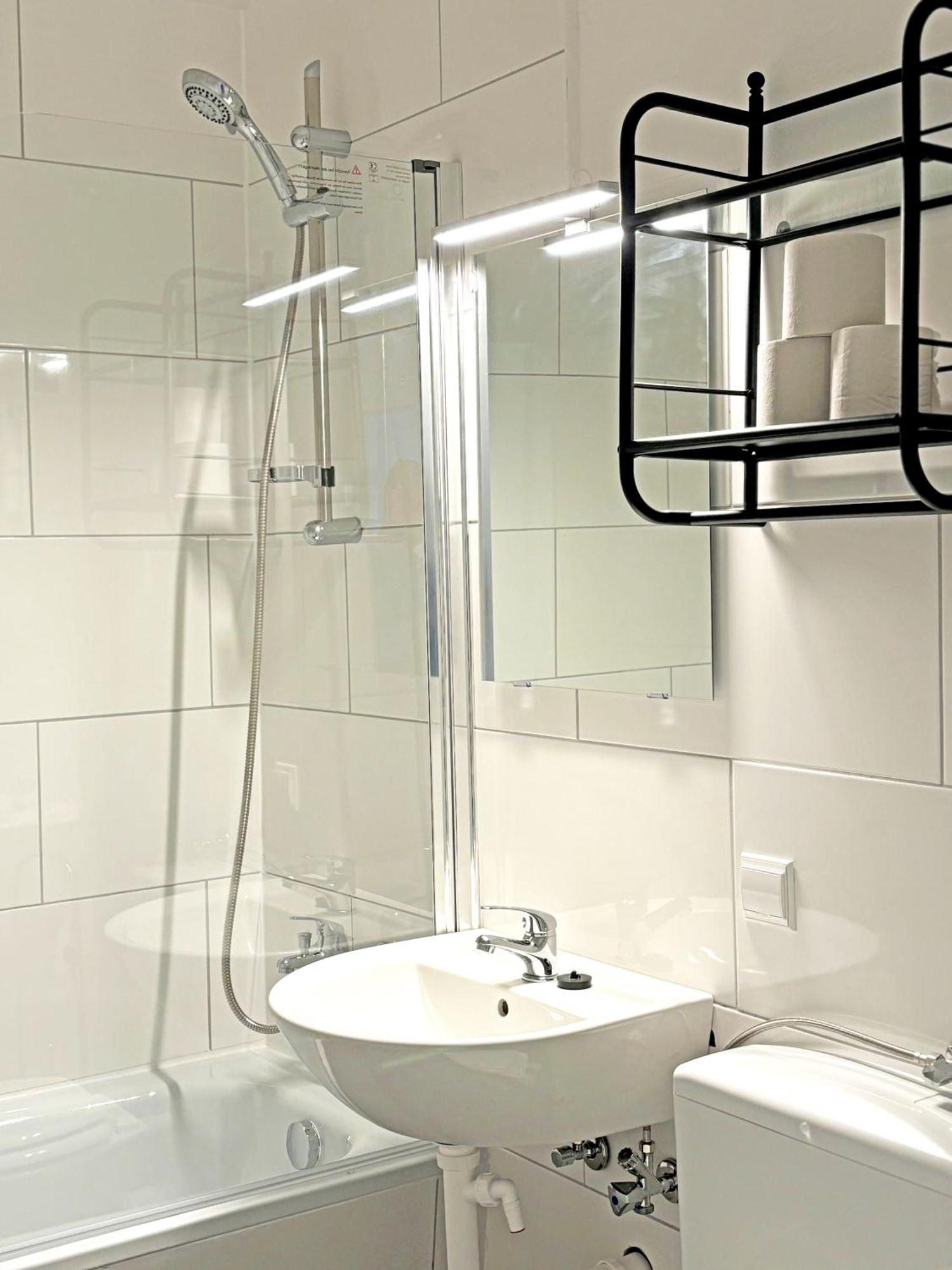 Hammerhotel Apartments - Fontanestrasse 3 - 06126 - Halle  Bagian luar foto